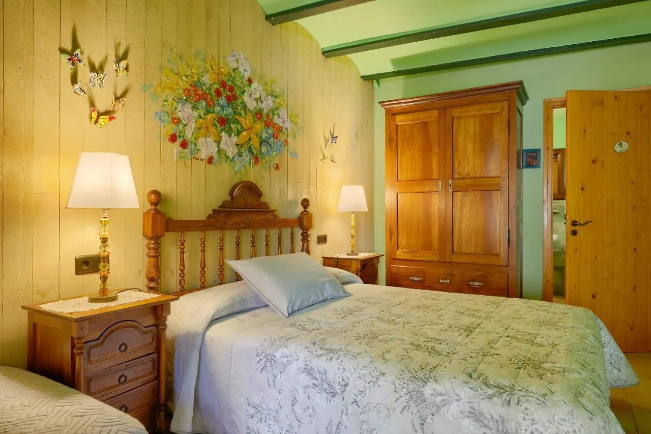 Country house Casa Rural Can Coll Garriguella