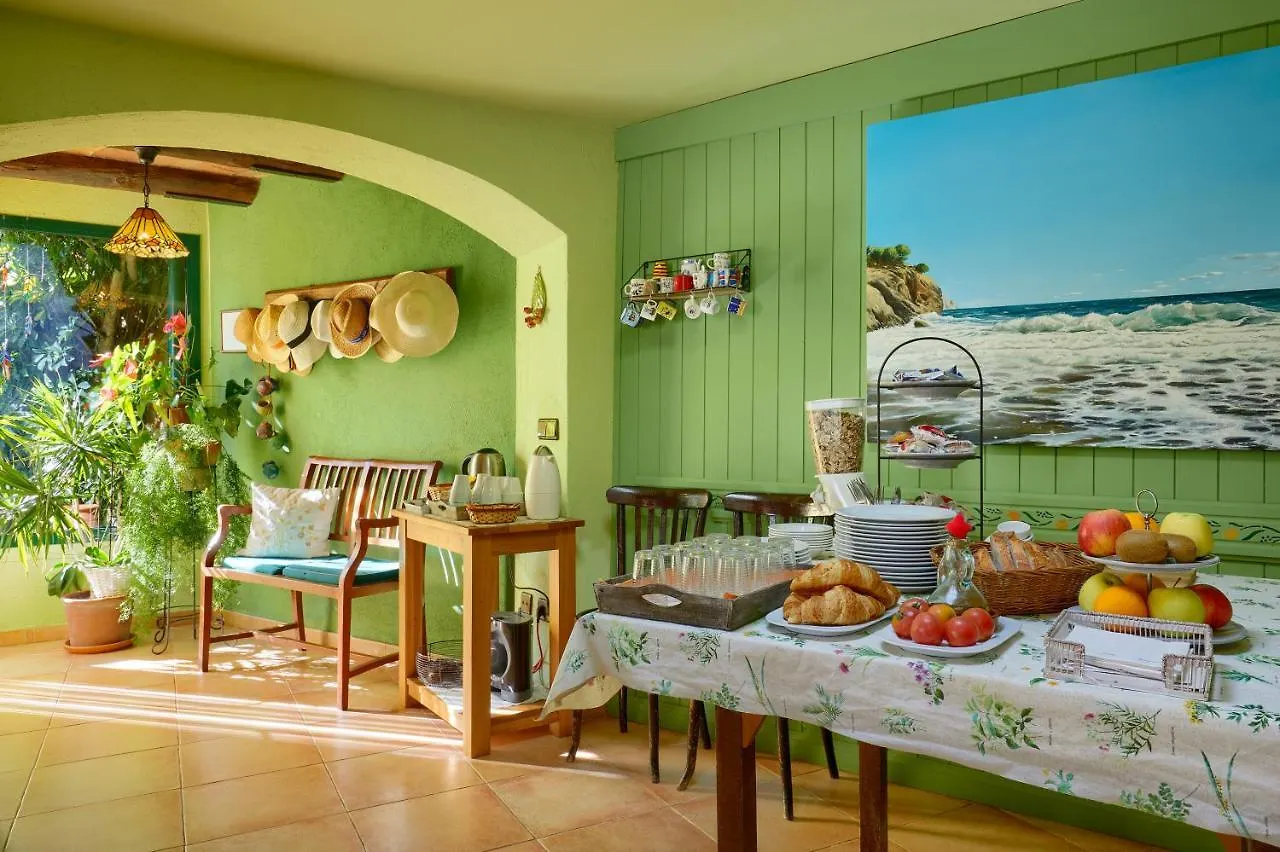 Country house Casa Rural Can Coll Garriguella