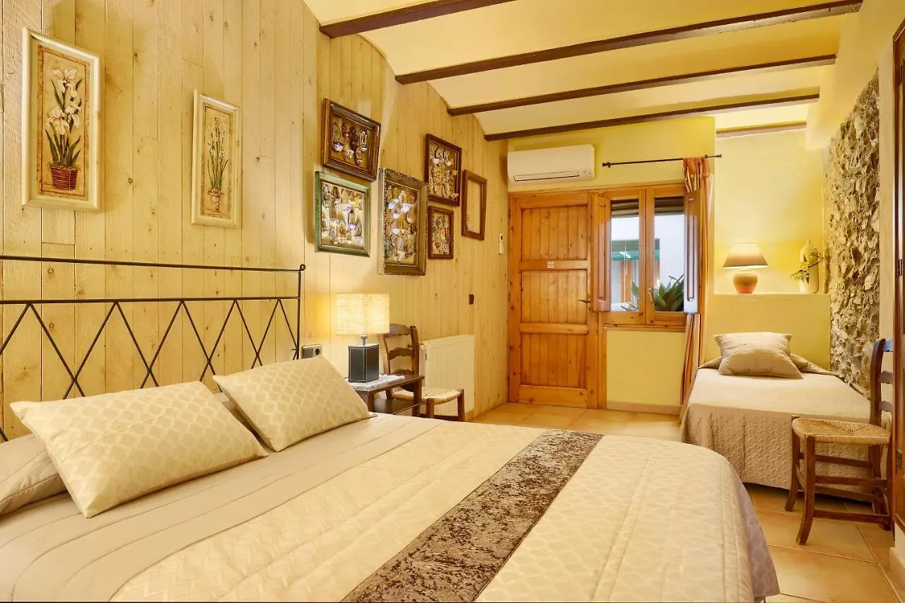 Casa Rural Can Coll Garriguella