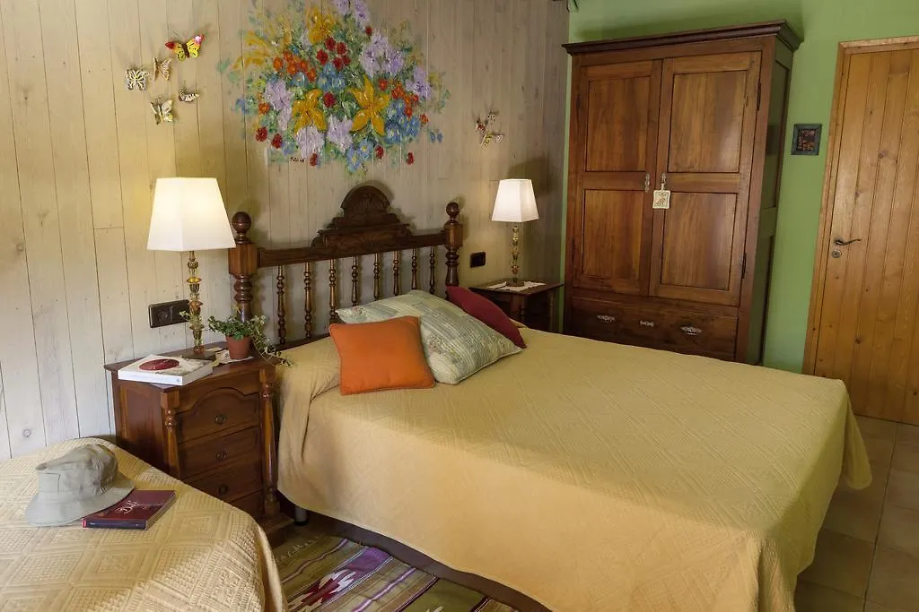 Country house Casa Rural Can Coll Garriguella