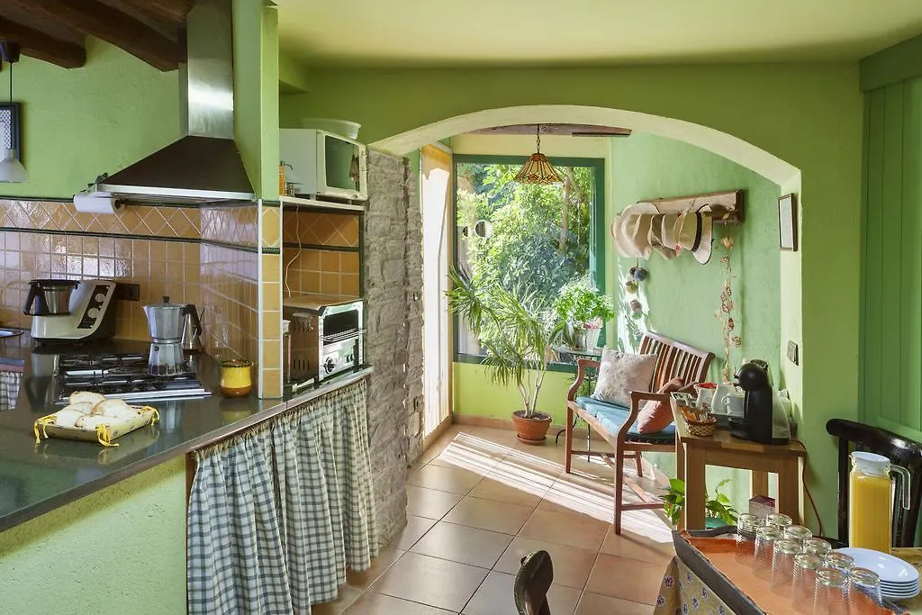 Country house Casa Rural Can Coll Garriguella